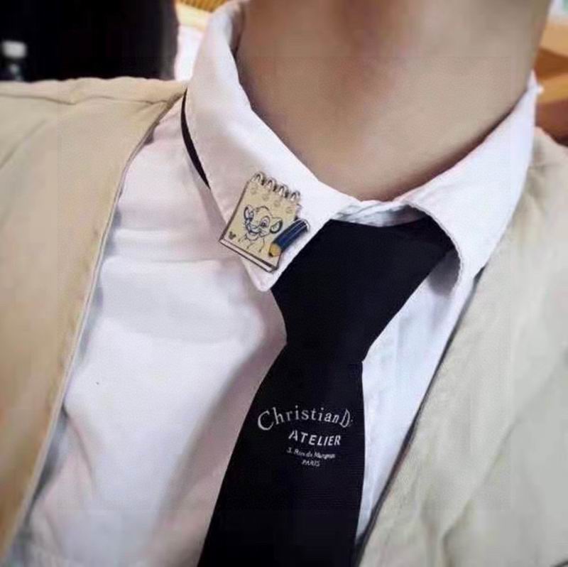 Dior Tie hm04